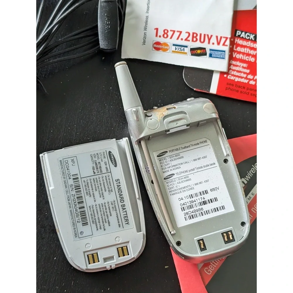 Samsung SCH-A650 - Silver (Verizon) Flip Phone Untested As /‎ Is - Prop Phone